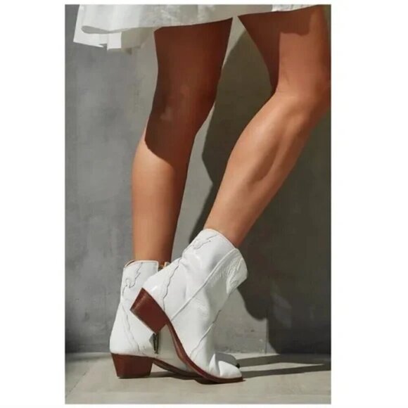 FREE PEOPLE New Frontier Western Bootie in White Leather Size EU 39.5 US 9.5 - Picture 4 of 16